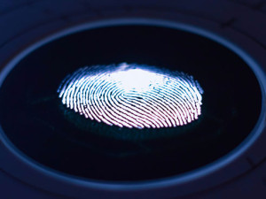 HID® Fingerprint Readers: The Advantages of Fingerprint Biometrics in the Healthcare Industry